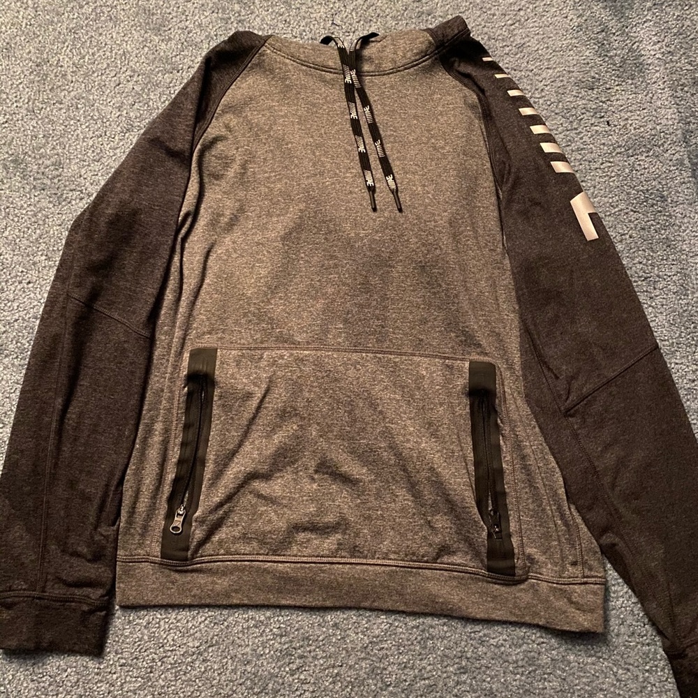 American Eagle Sweatshirt